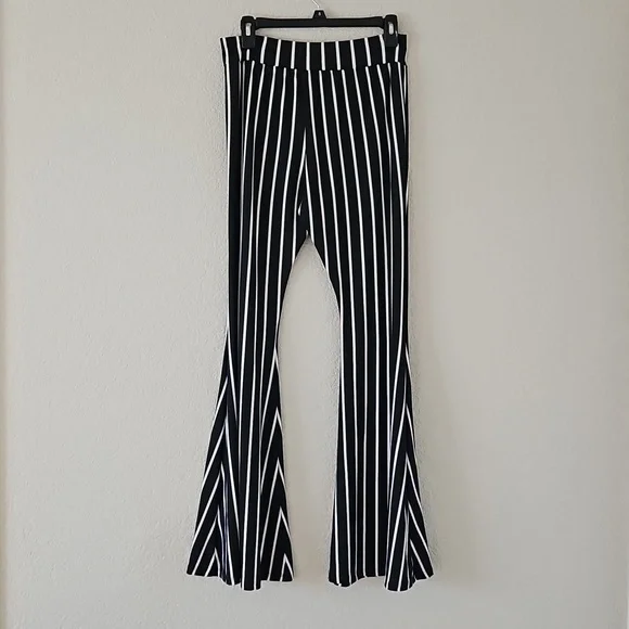 Set of 2!  Bell Bottom Pants - Picture 4 of 6